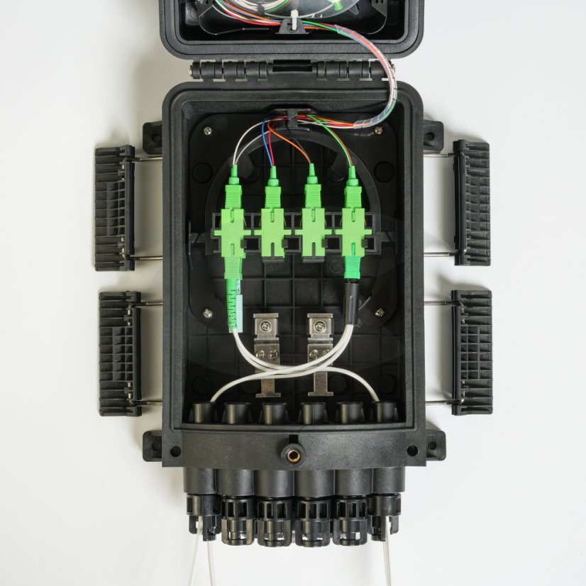 Venkovní optická spojka pro 12 vláken, držák konektorů