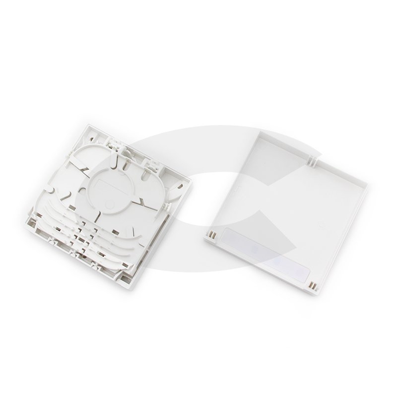 OZI4 - optická zásuvka na omítku pro 4xSC/ 4xLC adaptéry, otevřená