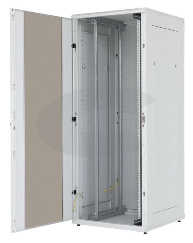 19“rozvaděč Triton š.800mm, posuvné vertikální lišty